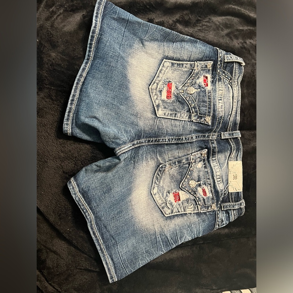 Miss Me size 32 shorts